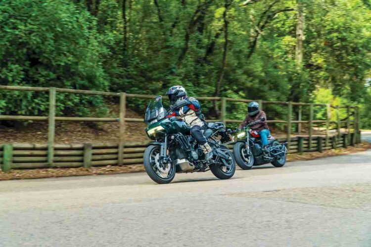 Comparativo | Harley-Davidson Sportster S vs Pan America 1250 Special | Embate revolucionário