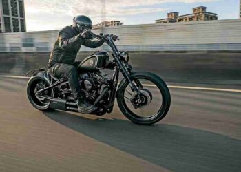 Harley-Davison Sovereign Raven by Rough Cratfs