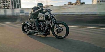 Harley-Davison Sovereign Raven by Rough Cratfs