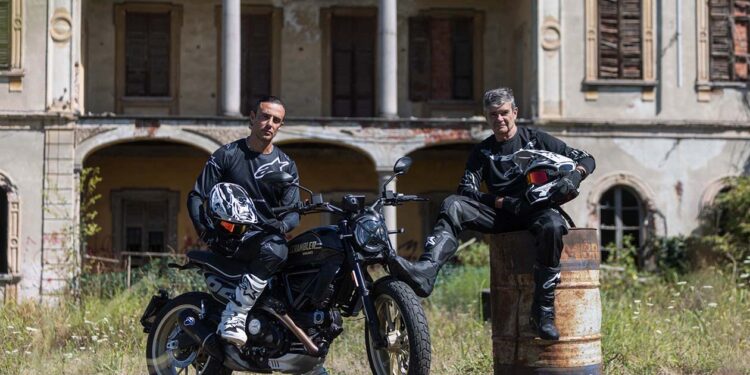 Ducati Scrambler bate recorde do Guinness