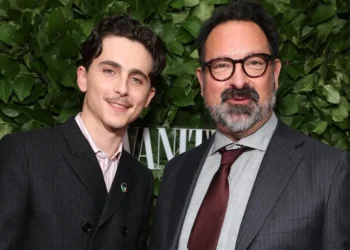 Filme com Timothy Chalamet como piloto de MotoGP que assalta bancos