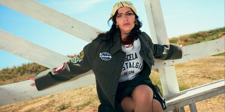 Vespa revela nova linha de roupa nostálgica