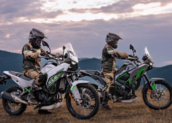 Nova Kawasaki KLE500: A Vida é um Rali, pilote!