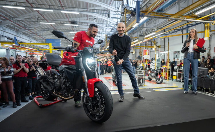 Ducati Monster de quinta geração entra em produção