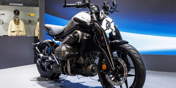 EICMA – Benda P51, o boxer híbrido