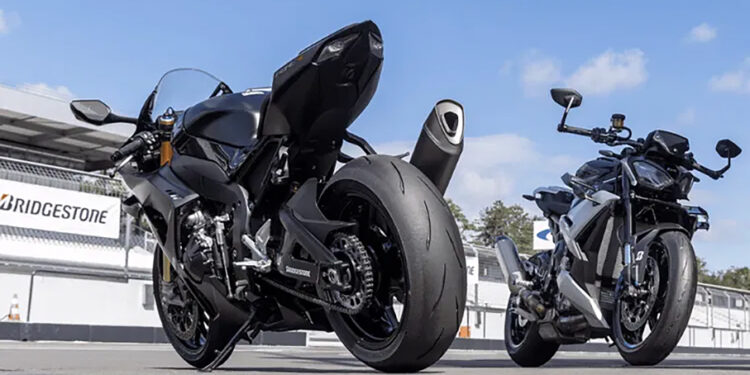 Bridgestone lança novo pneu desportivo RS12 para utilização estradista