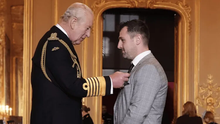 Michael Dunlop condecorado pelo Rei