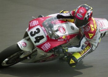História | A Suzuki RG500 no Mundial | de Schwantz a Roberts