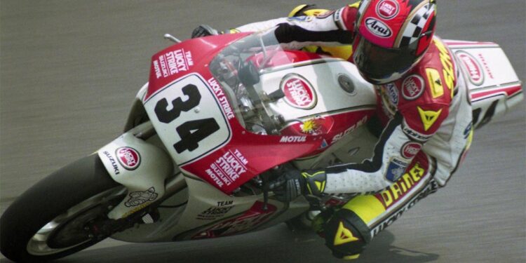 História | A Suzuki RG500 no Mundial | de Schwantz a Roberts