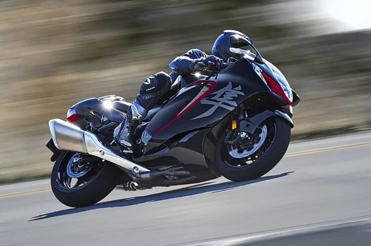 Suzuki atualiza a lendária Hayabusa para 2026