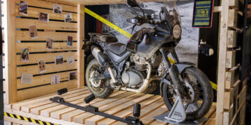 Royal Enfield Himalayan 750 só chega em 2026