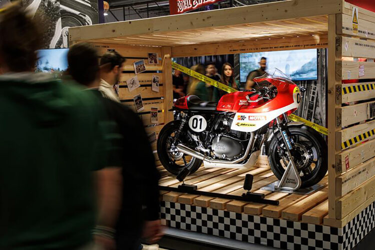 Royal Enfield Himalayan 750 só chega em 2026