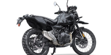 Modelos Royal Enfield celebram