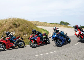 Comparativo |Ducati Panigale V2 S | Honda CBR 600 RR | MV Agusta F3 RC | Yamaha R9 | As mais quentes