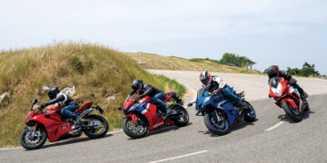 Comparativo |Ducati Panigale V2 S | Honda CBR 600 RR | MV Agusta F3 RC | Yamaha R9 | As mais quentes