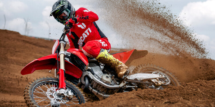 Ducati define lançamento da gama TT