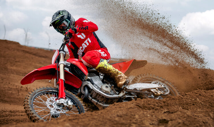 Ducati define lançamento da gama TT