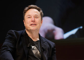 Elon Musk desmente boatos sobre moto Tesla: “Não vai acontecer”