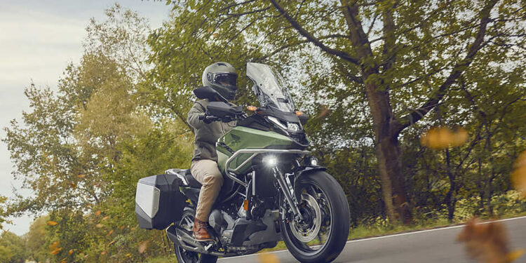 Honda NC750X atualizada para 2026