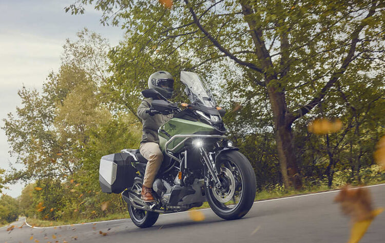 Honda NC750X atualizada para 2026