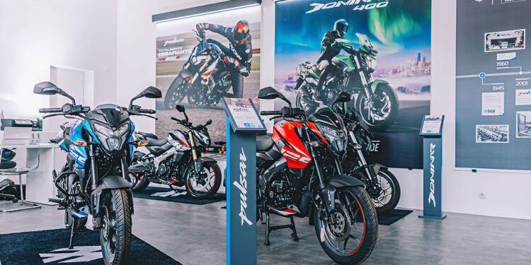 Bajaj chega a Portugal