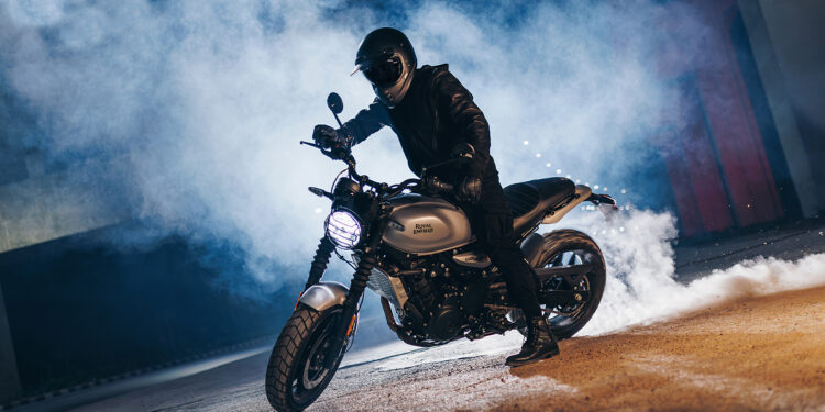 Royal Enfield aterra em Lisboa com novo espaço — e não é “só” uma loja