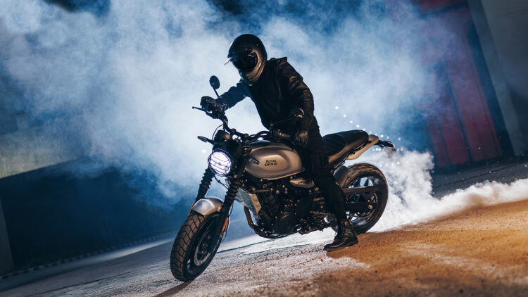 Royal Enfield aterra em Lisboa com novo espaço — e não é “só” uma loja