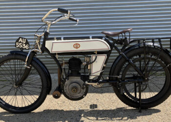 Riley de 1904 insubstituível furtada em Inglaterra