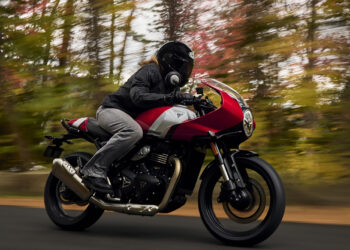 Novas 400 da Triumph estão aí