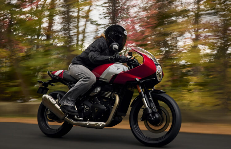 Novas 400 da Triumph estão aí