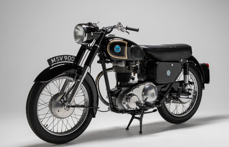 Ducati 750GT de 1975 vai a leilão