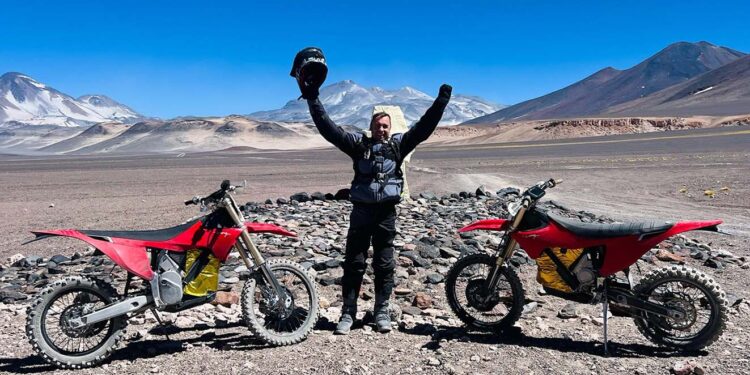 Recorde de altitude em Stark elétrica
