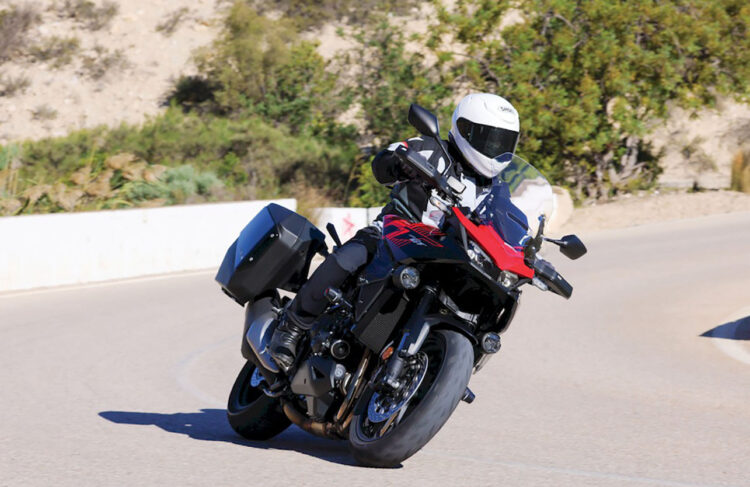 Teste | Honda CB1000GT | Entre a paixão e a razão