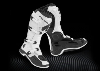 Forma apresenta as novas botas de MX Traction