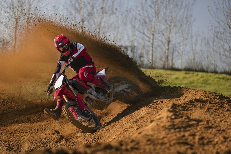 Ducati mostra Desmo 450 MX ainda mais potente