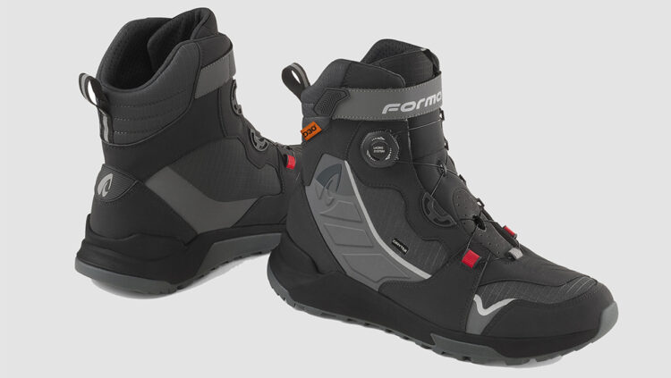 Novas botas Forma ADV