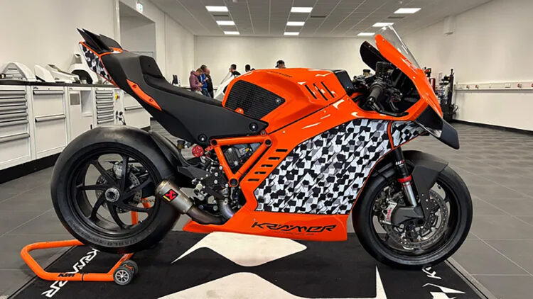 Kit de pista Kramer para a KTM Superduke