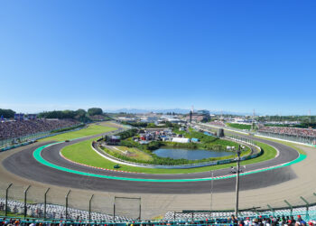 Suzuka à venda aos pedaços