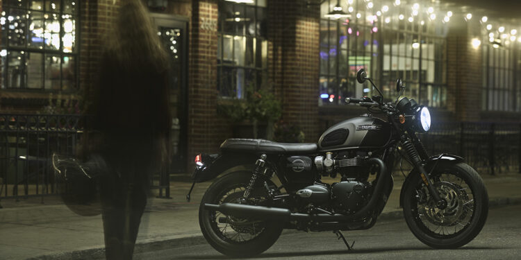 Novas Triumph Bonneville T100 e T120