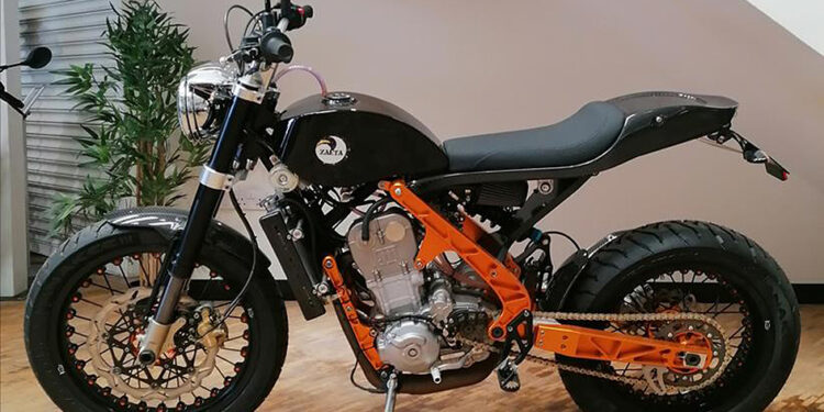Raríssima Zaeta 530 DT à venda