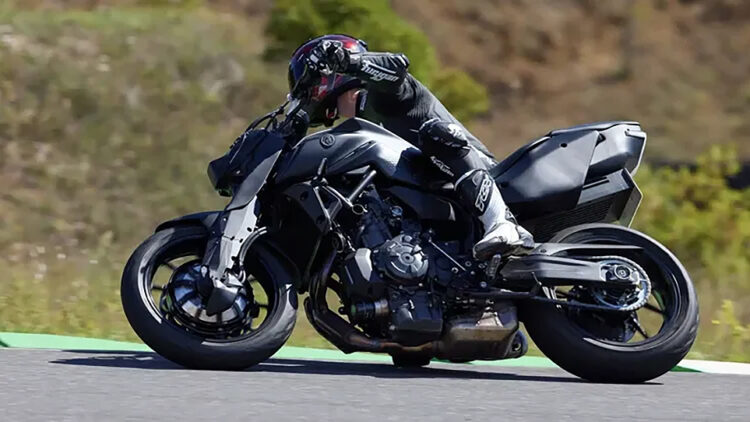 Furion apresenta uma Yamaha de tração integral