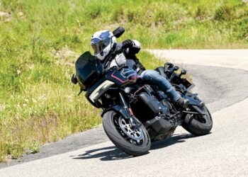 Contacto | Harley-Davidson Pan America 1250 ST | A crossover americana