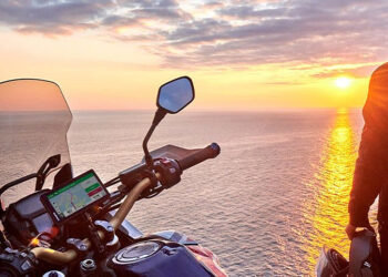 Garmin atualiza o seu GPS topo de gama para motos com o zūmo XT3