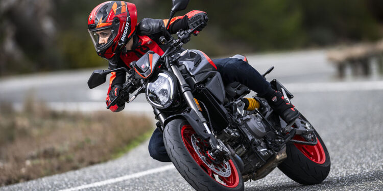 Ducati Monster ganha nova cor Sport