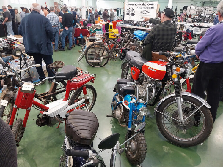 Automobilia Ibérica da Moita está de volta