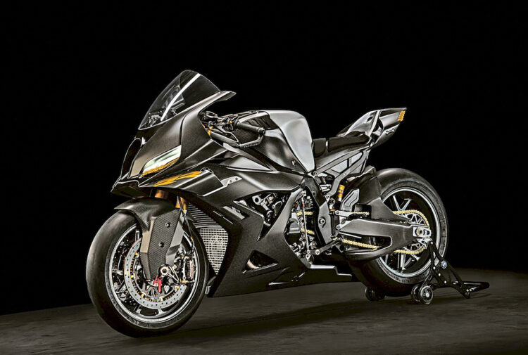 Supermoto | BMW Motorrad Concept RR | A sombra do futuro