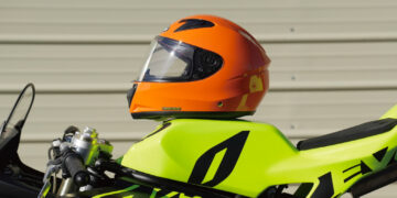 HJC lança o capacete infantil “Y10”