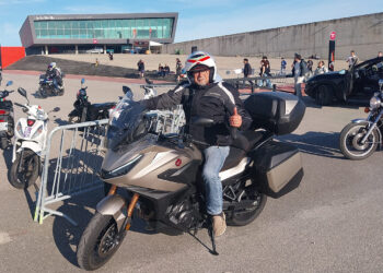 Honda NT1100, automaticamente excelente
