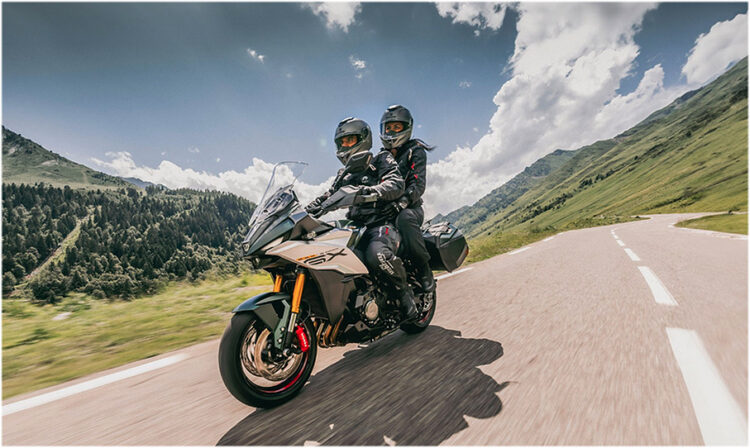 Campanha Suzuki oferece malas na GSX-S1000 GX