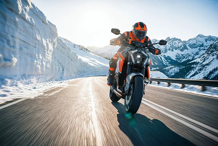 Revelada a novíssima KTM 1390 Super Duke RR